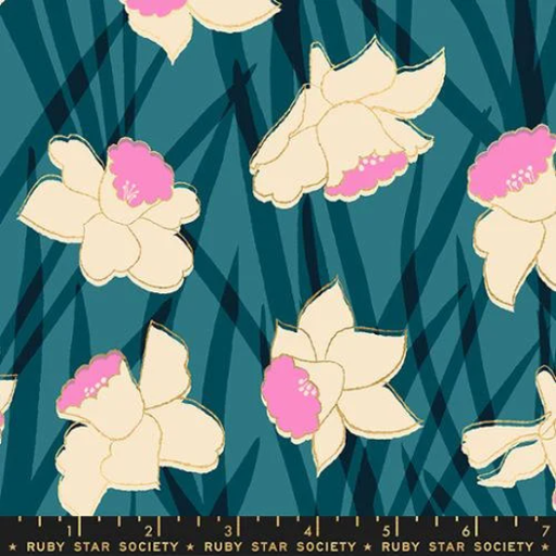 [RS0049 14M] Reverie by Melody Miller - Daffodils in Galaxy